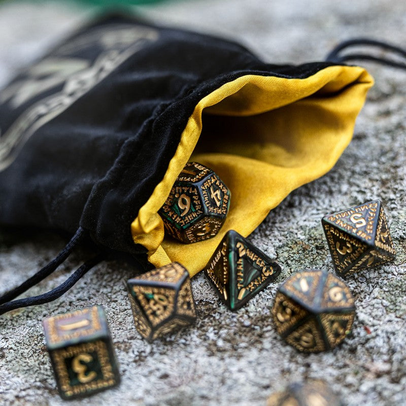 Runic Black & golden Velour Dice Bag (Q-Workshop) (BRUN201)