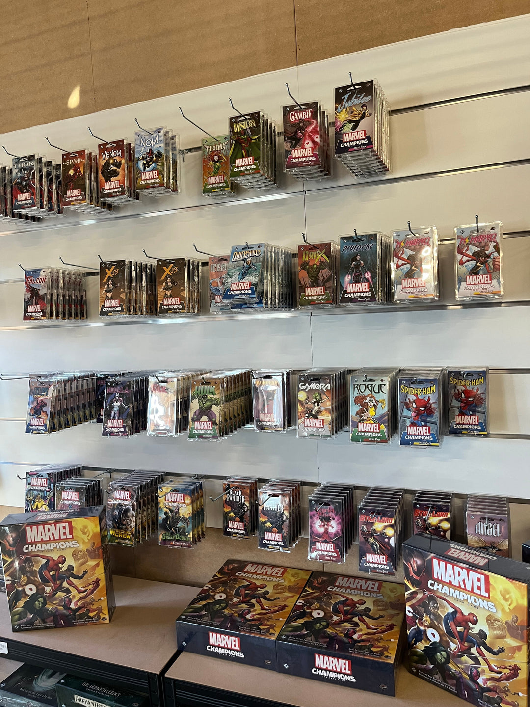 Saml Marvels superhelte til kamp - Avengers Assemble!
