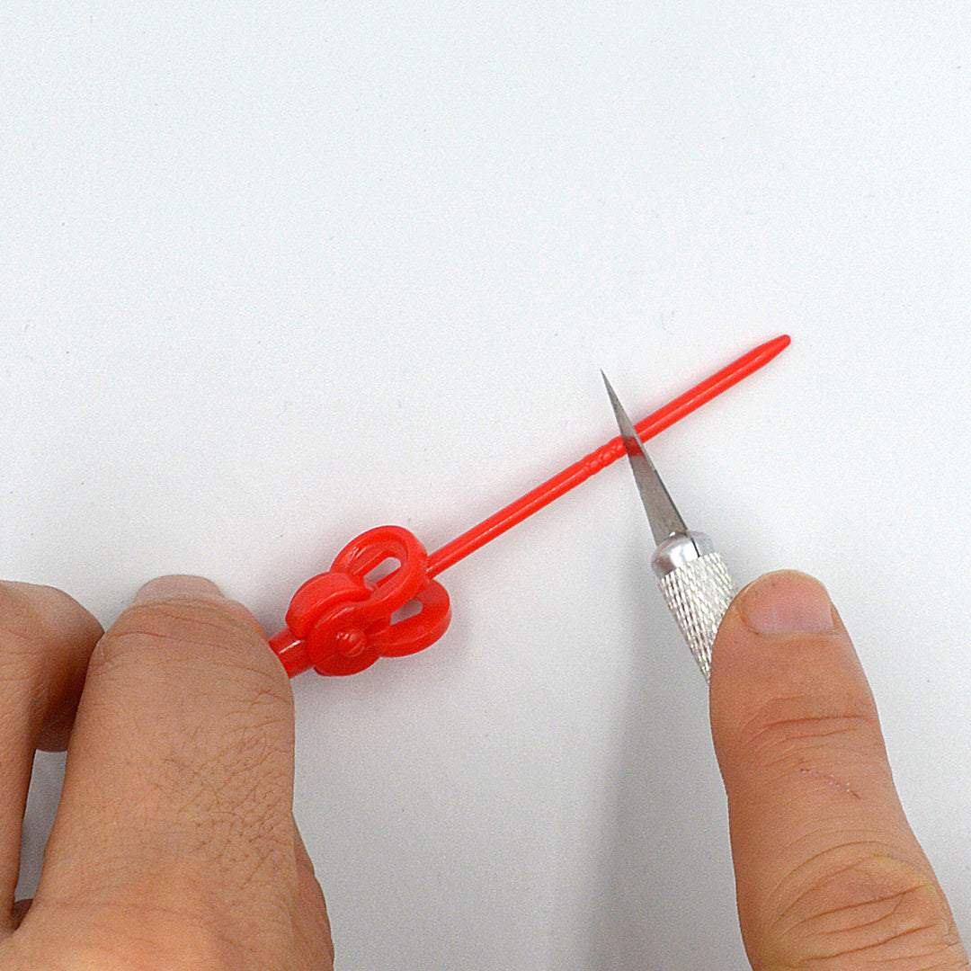 Holding Pins For AK9565 Handle Support (AK Interactive) (AK9565-B)