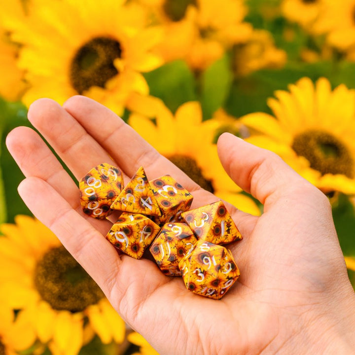 Full Art Dice Set: Sunflower (Q-Workshop) (SWSPSUNF)