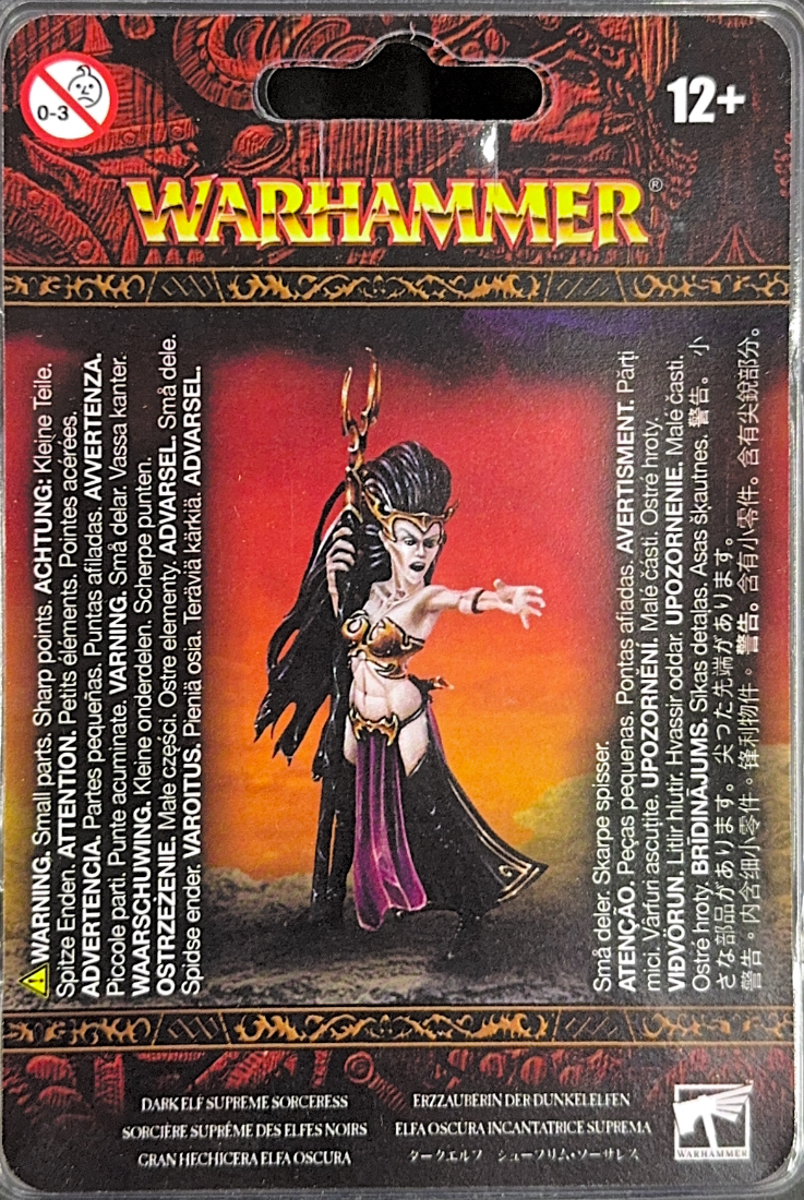 Warhammer Age of Sigmar: Daughters of Khaine - Dark Elf Supreme Sorceress