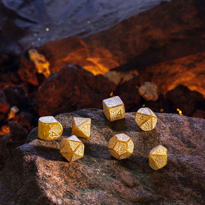 Dwarven Dice Set: Gold (Q-Workshop) (RDWA08)