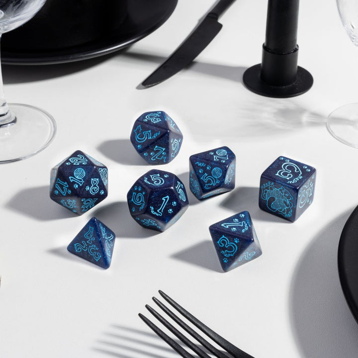 Jumbo Cats Dice Set: River (Q-Workshop) (SJKSCAT19)