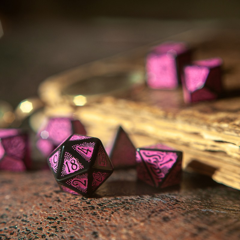 Call of Cthulhu 7th Edition - Black & magenta Dice Set (Q-Workshop) (SCTR3P)