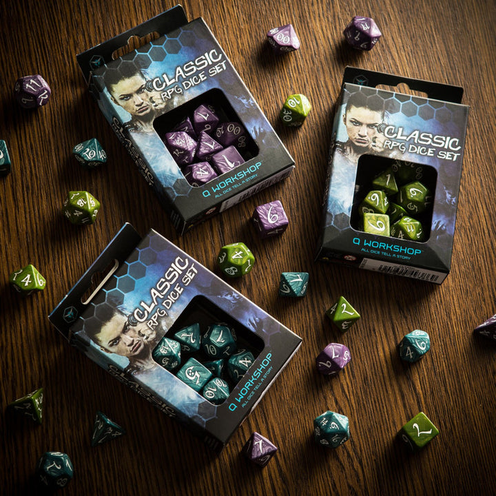 Classic RPG Lavender & white Dice Set (7) (Q-Workshop) (SCLE07)