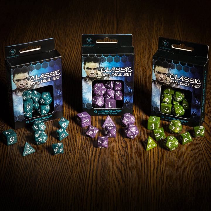 Classic RPG Lavender & white Dice Set (7) (Q-Workshop) (SCLE07)