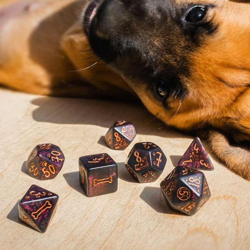 DOGS Dice Set: Luna (Q-Workshop) (SDOG01)