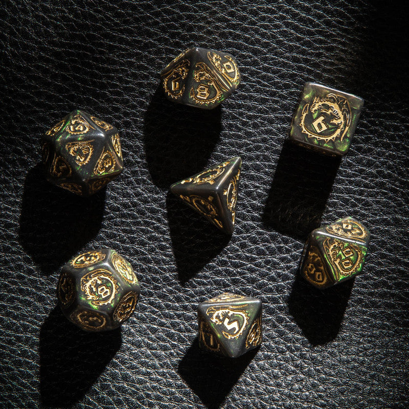 Dragons Dice Set: Nephrite (7) (Q-Workshop) (SDRA06)
