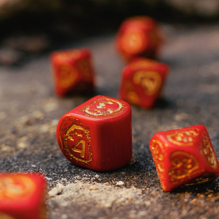 Dragons Modern Dice Set Red & Gold (Q-Workshop) (RDRA4C)
