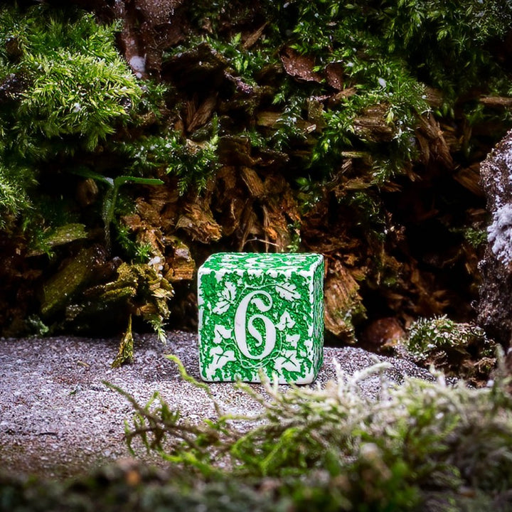 Forest Dice Set: Tundra (Q-Workshop) (SFOR4G)