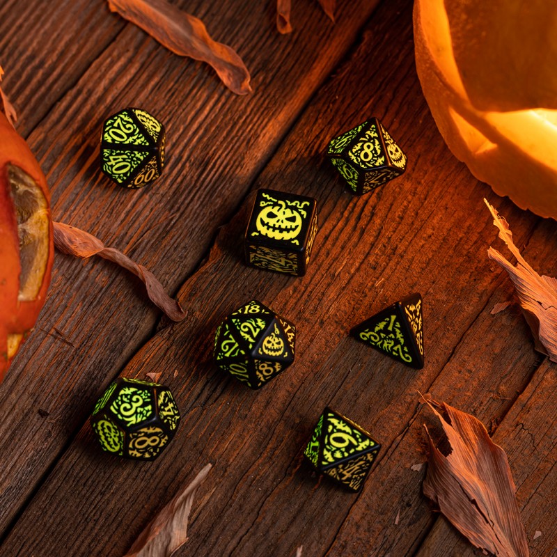 Halloween Pumpkin - Jack O’Lantern Dice Set (Q-Workshop) (SHAP02)