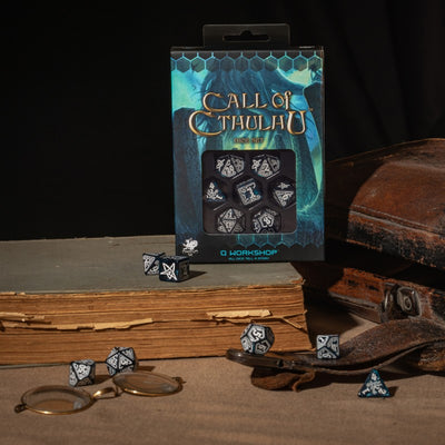 Call of Cthulhu Abyssal & white Dice Set (Q-Workshop) (SCTH3F)