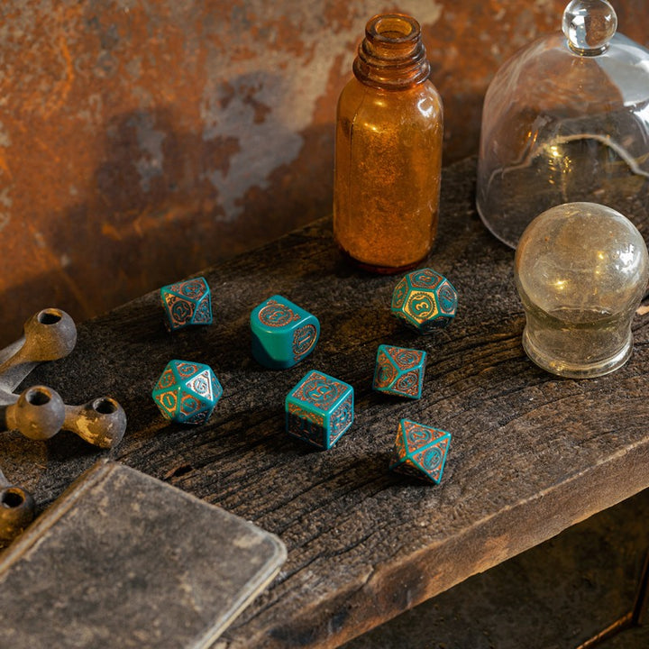 Steampunk Clockwork: Nautical Apparatus Modern Dice Set (Q-Workshop) (RSTC4H)