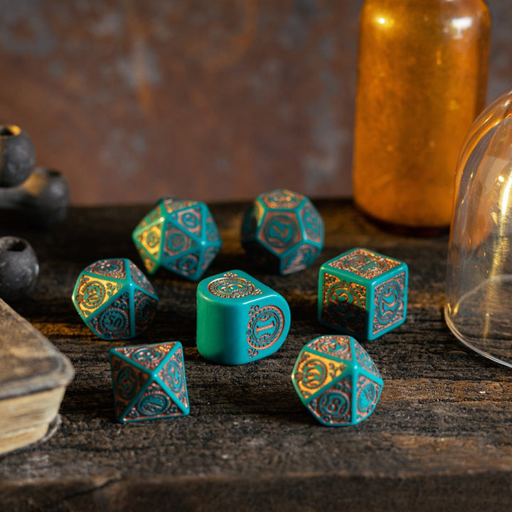 Steampunk Clockwork: Nautical Apparatus Modern Dice Set (Q-Workshop) (RSTC4H)