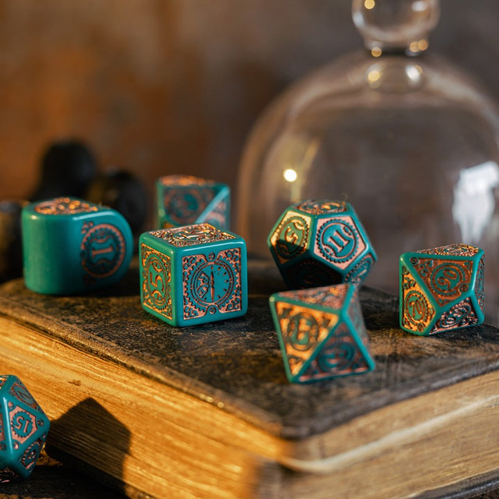 Steampunk Clockwork: Nautical Apparatus Modern Dice Set (Q-Workshop) (RSTC4H)